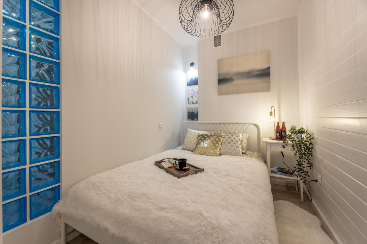우스트르치키 돌네 Apartament Kasztelan 아파트 외부 사진