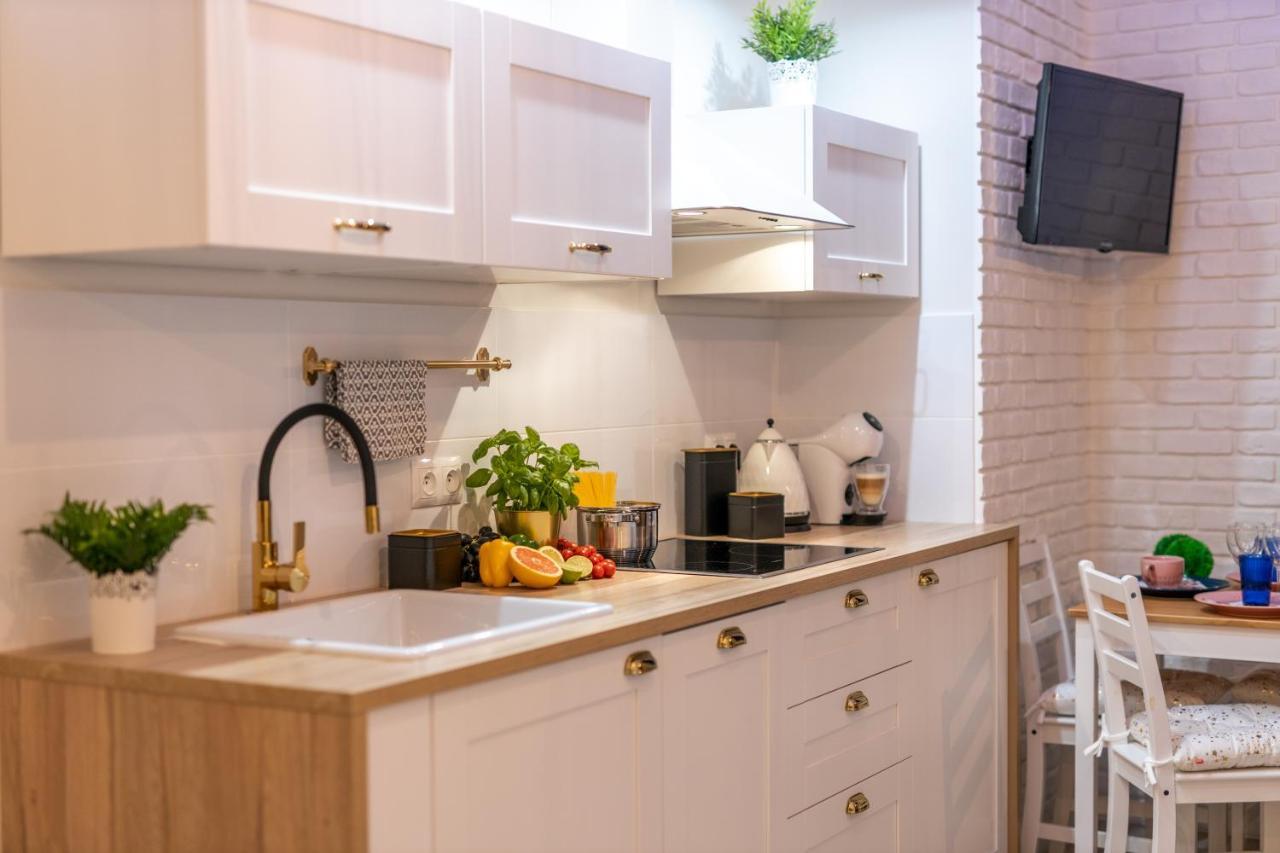 우스트르치키 돌네 Apartament Kasztelan 아파트 외부 사진