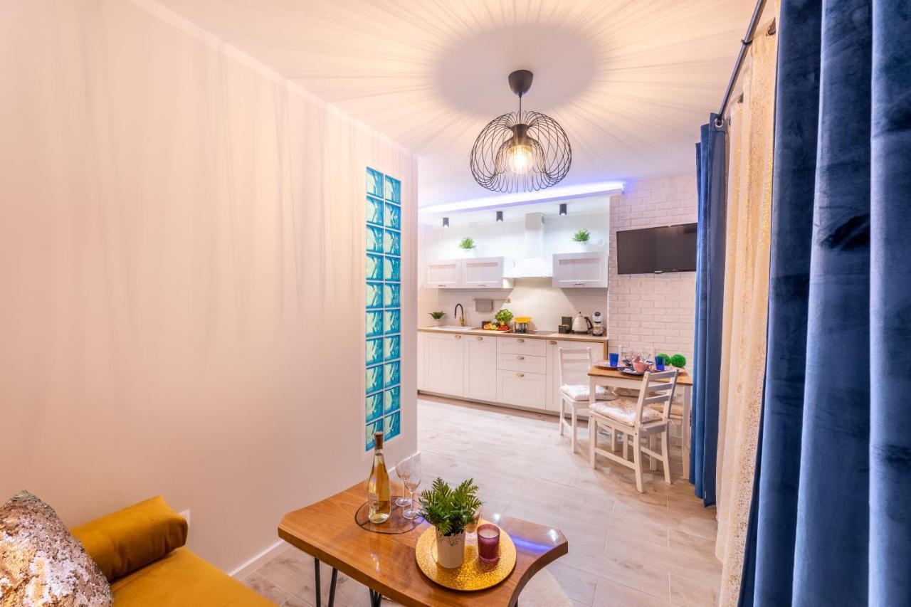 우스트르치키 돌네 Apartament Kasztelan 아파트 외부 사진