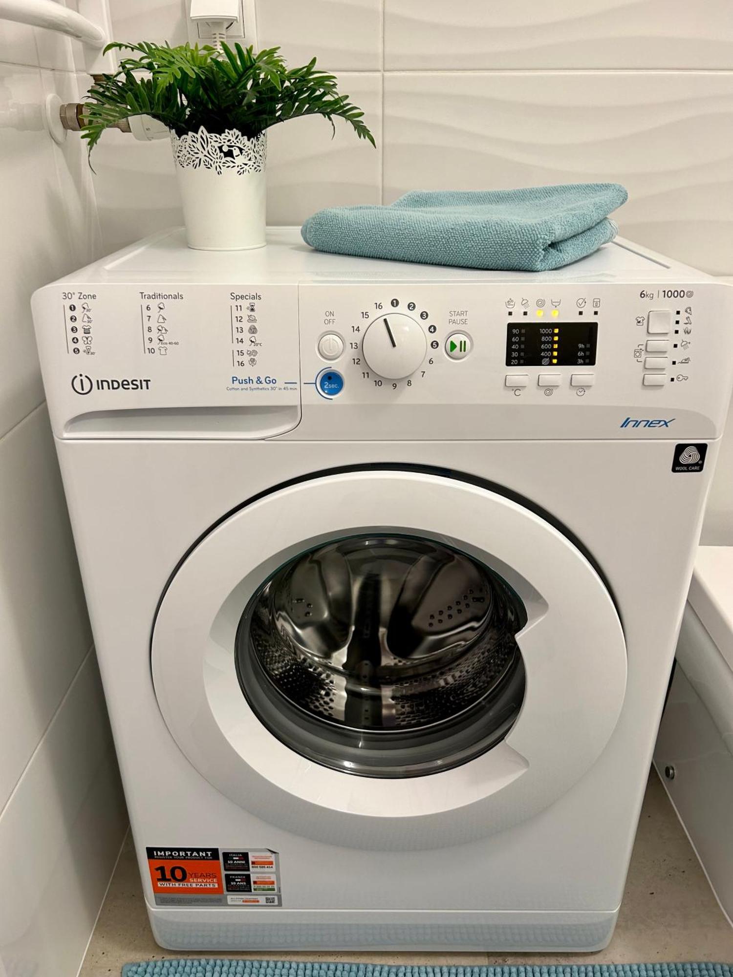우스트르치키 돌네 Apartament Kasztelan 아파트 외부 사진